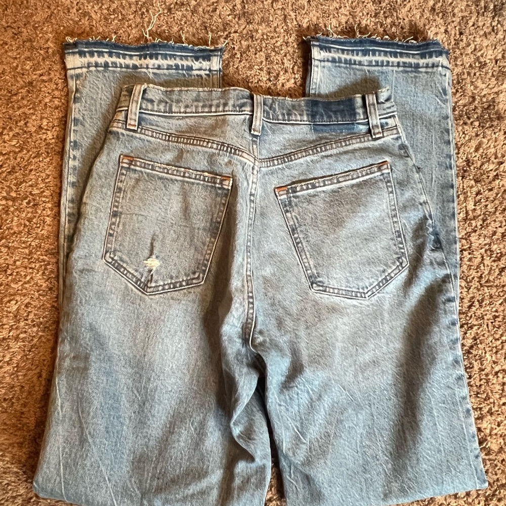 Abercrombie The 90’s Straight Ultra High Rise Curve Love Jean